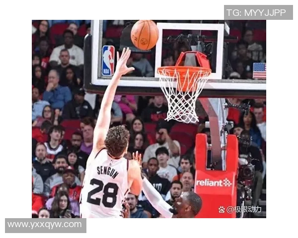 2015季后赛快船与火箭的惊心动魄对决与历史性逆转回顾